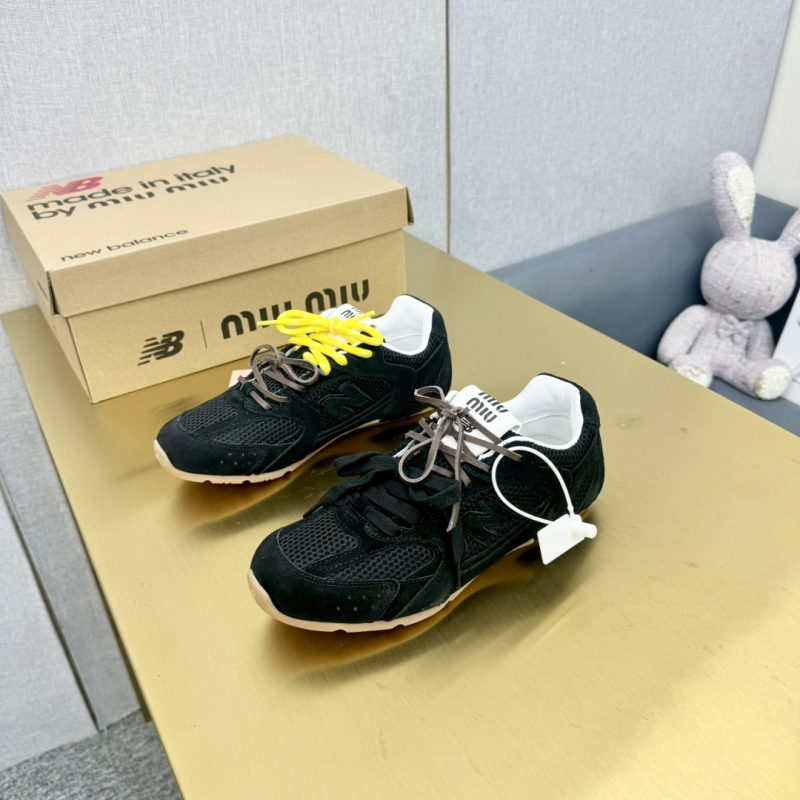 Miu Miu Casual Shoes